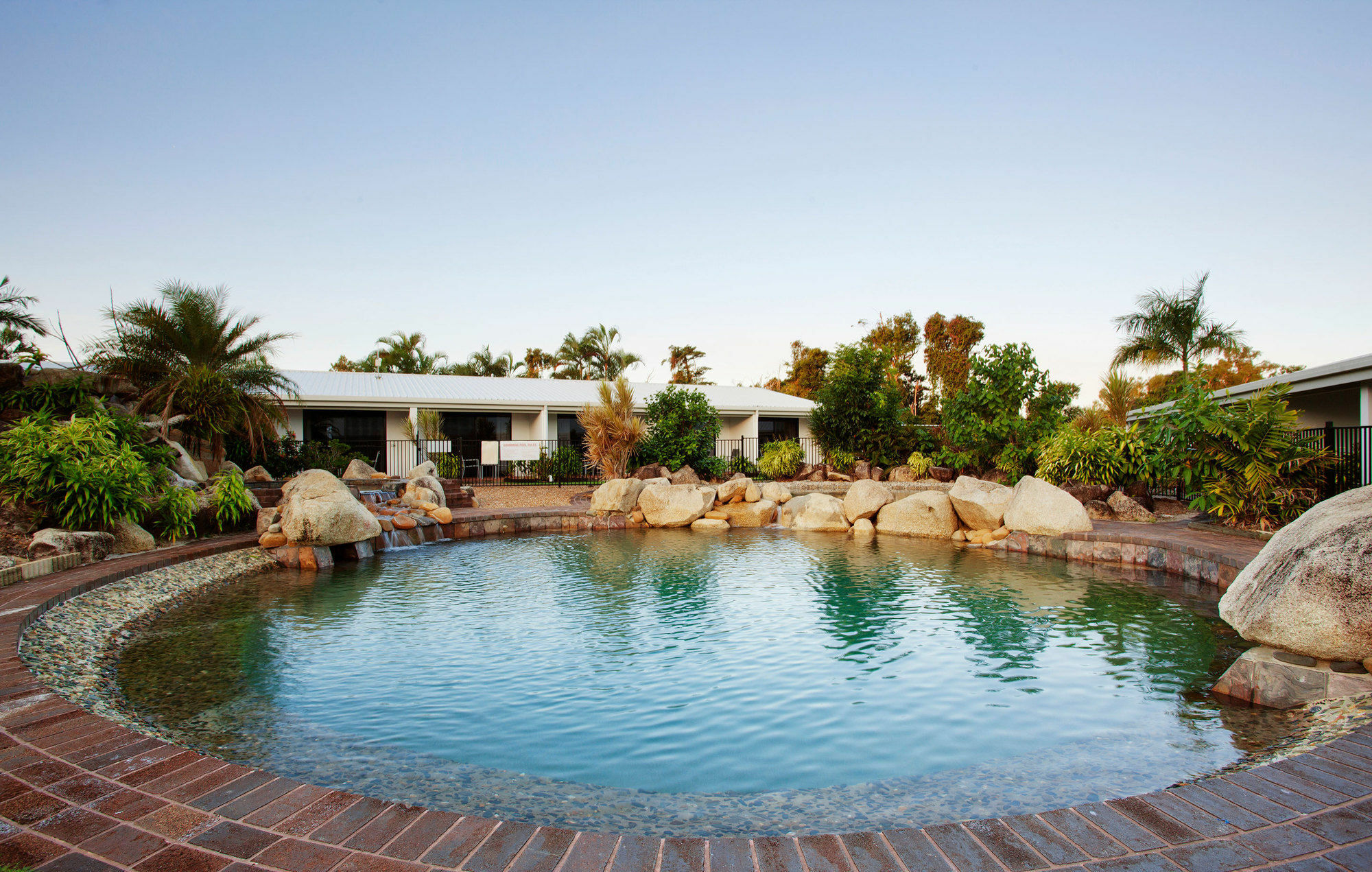 Mission Beach Resort Exterior photo